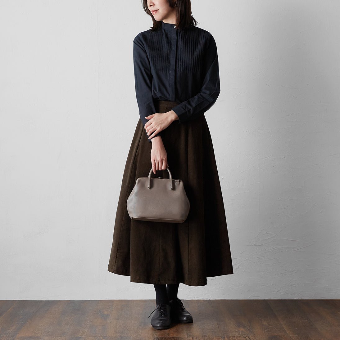 Full Open Mini Boston - Image 6