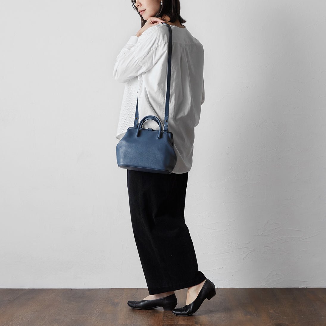 Full Open Mini Boston - Image 7